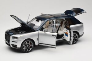 Rolls-Royce Cullinan Niebieski & Srebrny Dwukolorowy OEM 1:18 028-16B Metal — zdjęcie 2 z 8