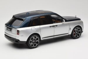 Rolls-Royce Cullinan Niebieski & Srebrny Dwukolorowy OEM 1:18 028-16B Metal — zdjęcie 3 z 8