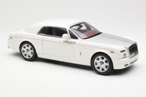 Rolls-Royce Phantom Coupe English Biały Srebrny Kyosho 1:18 08861EW Metal — zdjęcie 6 z 8