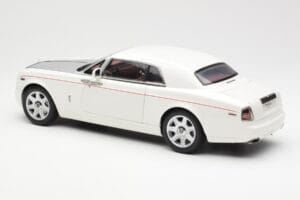 Rolls-Royce Phantom Coupe English Biały Srebrny Kyosho 1:18 08861EW Metal — zdjęcie 7 z 8