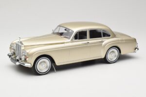 Rolls-Royce Silver Cloud III Flying Spur H.J. Mulliner Złoty MCG 1:18 MCG18058 Metal