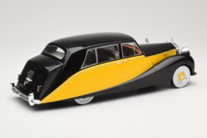 Rolls-Royce Silver Wraith Empress by Hooper Czarny & Żółty MCG 1:18 MCG18066 Metal — zdjęcie 2 z 6