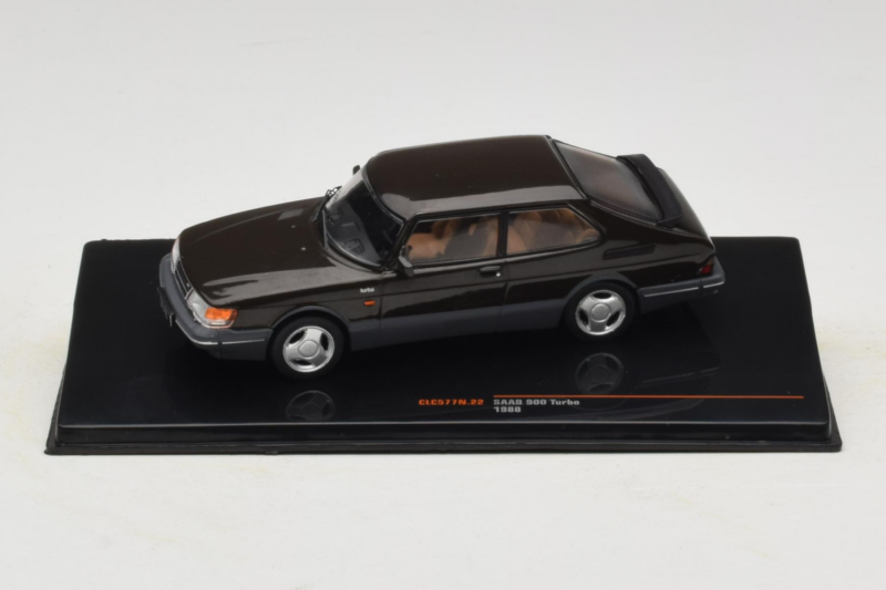 Saab 900 Turbo Czarny IXO 1:43 CLC577N Metal