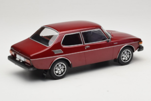 Saab 99 EMS Metallic Czerwony MCG 1:18 MCG18441 Metal — zdjęcie 2 z 6