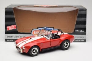Shelby Cobra 427 S/C Guardsman Red ERTL 1:18 7369 Metal — zdjęcie 8 z 8