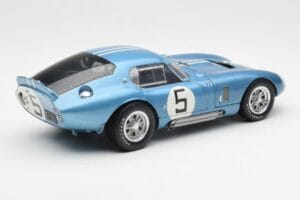 Shelby Cobra Daytona Coupe #5 D. Gurney / B. Bondurant 24 Hours of Le Mans 1964 Exoto 1:18 135190555498 Metal — zdjęcie 3 z 8