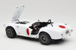 Shelby Cobra 427 S/C Biały Auto World 1:18 AWSS104 Metal — zdjęcie 5 z 8