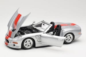 Shelby Series 1 Srebrny Bburago 1:18 3323 Metal — zdjęcie 2 z 8