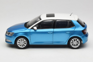Skoda Fabia Mk3 Niebieski OEM 1:18 ZSF000004BLA Metal — zdjęcie 4 z 8