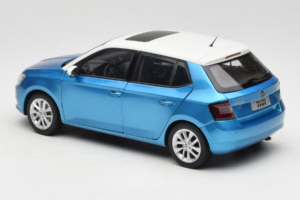 Skoda Fabia Mk3 Niebieski OEM 1:18 ZSF000004BLA Metal — zdjęcie 7 z 8