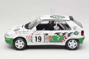 Skoda Felicia Kit Car #19 P. Sibera / P. Gross Tour de Corse 1995 IXO 1:18 18RMC149B Metal — zdjęcie 3 z 6