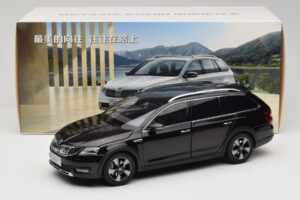Skoda Octavia Mk4 Combi Brązowy Paudi Model 1:18 ZMR000005BRA Metal — zdjęcie 8 z 8