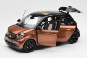 Smart Forfour W453 Czarny Hazel Brązowy Norev 1:18 B66960299 Metal — zdjęcie 2 z 8