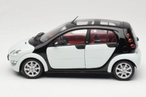 Smart Forfour Biały Kyosho 1:18 0019141V001C01Q00 Metal — zdjęcie 4 z 8