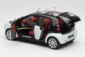 Smart Forfour Biały Kyosho 1:18 0019141V001C01Q00 Metal — zdjęcie 5 z 8