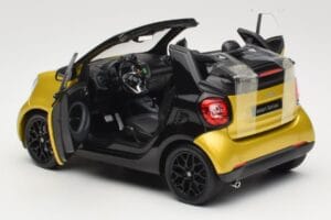 Smart Fortwo 453 Kabriolet Czarny I Żółty Norev 1:18 B66960289 Metal — zdjęcie 5 z 8