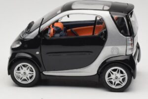 Smart Fortwo Czarny Kyosho 1:18 0004830V000C08Q00 Metal — zdjęcie 4 z 8