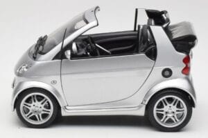 Smart Fortwo W450 Brabus Cabrio Srebrny Edycja Dealerska Kyosho 1:18 0017769V001C05Q00 Metal — zdjęcie 4 z 8