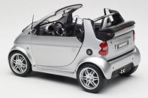 Smart Fortwo W450 Brabus Cabrio Srebrny Edycja Dealerska Kyosho 1:18 0017769V001C05Q00 Metal — zdjęcie 7 z 8