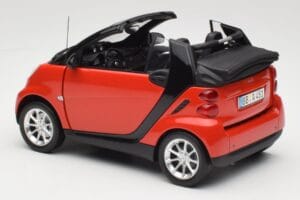 Smart Fortwo W451 Kabrio Czerwony Czarny Minichamps 1:18 150036333 Metal — zdjęcie 7 z 8