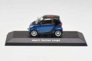Smart Fortwo Coupe Aqua Niebieski Metallic & Czarny Minichamps 1:43 Q0022558V001C77Q00 Metal