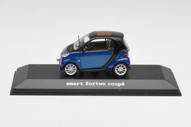 Smart Fortwo Coupe Aqua Niebieski Metallic & Czarny Minichamps 1:43 Q0022558V001C77Q00 Metal
