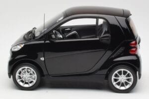 Smart Fortwo Coupe W451 Deep Czarny Minichamps 1:18 Q0022563V001C02Q00 Metal — zdjęcie 4 z 8