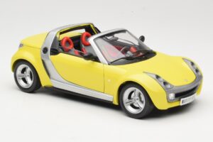 Smart Roadster 452 Żółty Bburago 1:18 34099-M2 Metal — zdjęcie 6 z 8