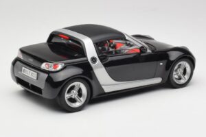 Smart Roadster Czarny Bburago 1:18 34099-M1 Metal — zdjęcie 3 z 8