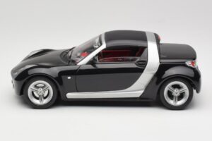 Smart Roadster Czarny Bburago 1:18 34099-M1 Metal — zdjęcie 4 z 8