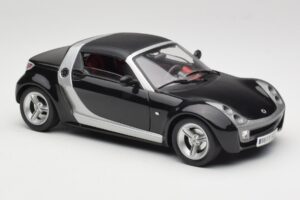 Smart Roadster Czarny Bburago 1:18 34099-M1 Metal — zdjęcie 6 z 8