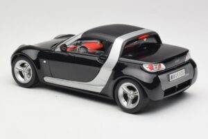 Smart Roadster Czarny Bburago 1:18 34099-M1 Metal — zdjęcie 7 z 8