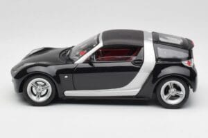 Smart Roadster Ciemnoniebieski Bburago 1:18 34917 Metal — zdjęcie 4 z 8