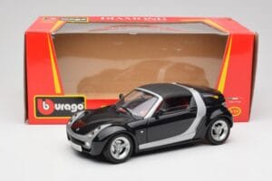 Smart Roadster Ciemnoniebieski Bburago 1:18 34917 Metal — zdjęcie 8 z 8
