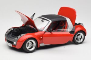Smart Roadster Czerwony Bburago 1:18 34099 Metal — zdjęcie 2 z 8