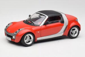 Smart Roadster Czerwony Bburago 1:18 34099 Metal