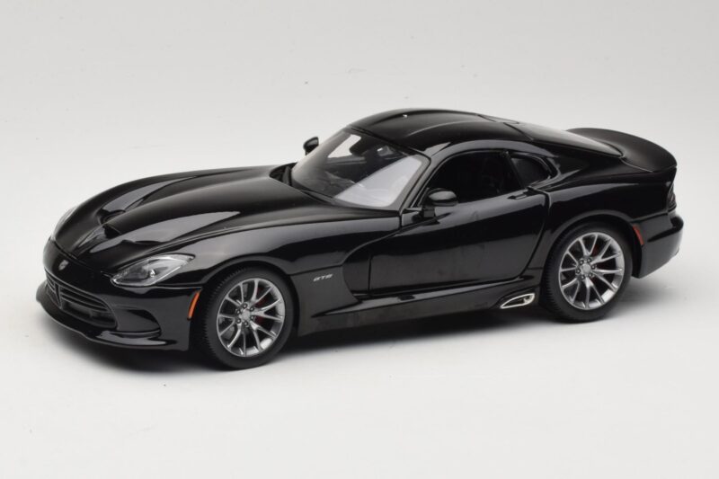 SRT Viper GTS Czarny Maisto 1:18 31128 Metal