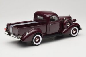 Studebaker Coupe Express Pickup Brązowy American Mint 1:18 92458-R1 Metal — zdjęcie 3 z 8