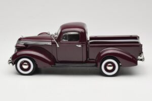 Studebaker Coupe Express Pickup Brązowy American Mint 1:18 92458-R1 Metal — zdjęcie 4 z 8