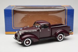 Studebaker Coupe Express Pickup Brązowy American Mint 1:18 92458-R1 Metal — zdjęcie 8 z 8