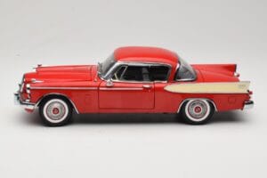 Studebaker Golden Hawk Apache Red Motor City 1:18 80009 Metal — zdjęcie 4 z 8
