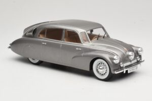 Tatra 87 Szary MCG 1:18 MCG18068 Metal — zdjęcie 4 z 6