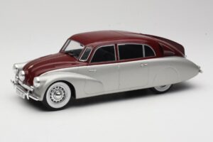 Tatra 87 Srebrny & Ciemnoczerwony MCG 1:18 MCG18067 Metal