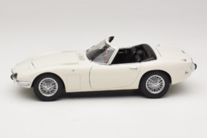 Toyota 2000 GT Kabriolet Biały James Bond Collection AUTOart 1:18 78731 Metal — zdjęcie 4 z 8