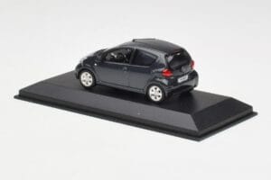 Toyota Aygo AB10 Grey Metallic Minichamps 1:43 AYGO001 Metal — zdjęcie 3 z 4
