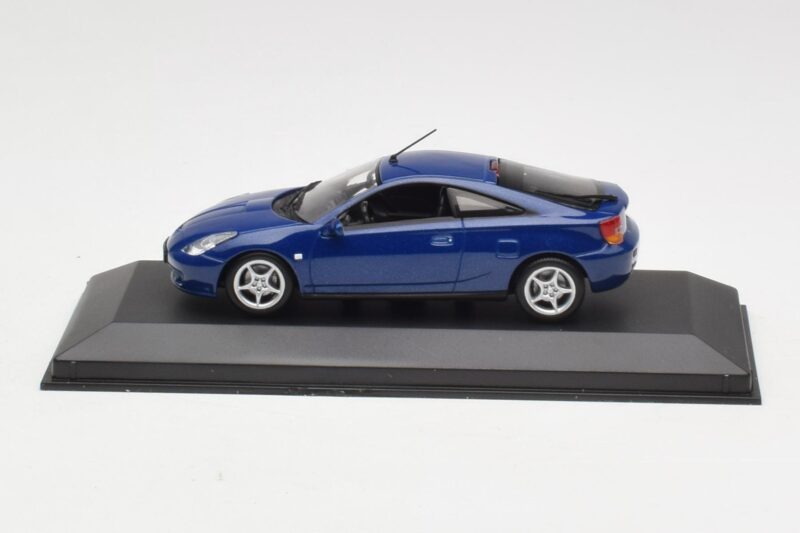 Toyota Celica T200 Ciemnoniebieski Minichamps 1:43 TOYOTA006 Metal
