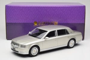 Toyota Century Silver Metallic Kyosho 1:18 KSR18036S Metal — zdjęcie 6 z 6