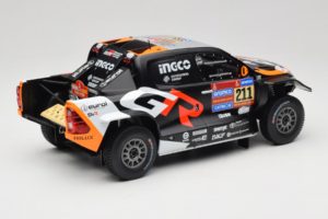 Toyota GR DKR Hilux Evo #211 H. Lategan / B. Cummings Rally Dakar 2025 IXO 1:18 18RMC237 Metal — zdjęcie 2 z 6