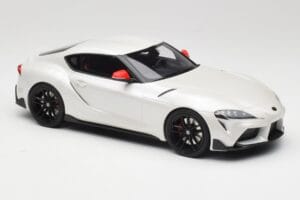 Toyota GR Supra A90 Fuji Speedway Edition White Pearl Metallic GT Spirit 1:18 GT341 Żywica — zdjęcie 4 z 6