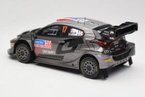 Toyota GR Yaris Rally1 #17 Toyota Gazoo Racing WRT S. Ogier / V. Landais Rally Finland 2024 IXO 1:18 18RMC216 Metal — zdjęcie 5 z 6